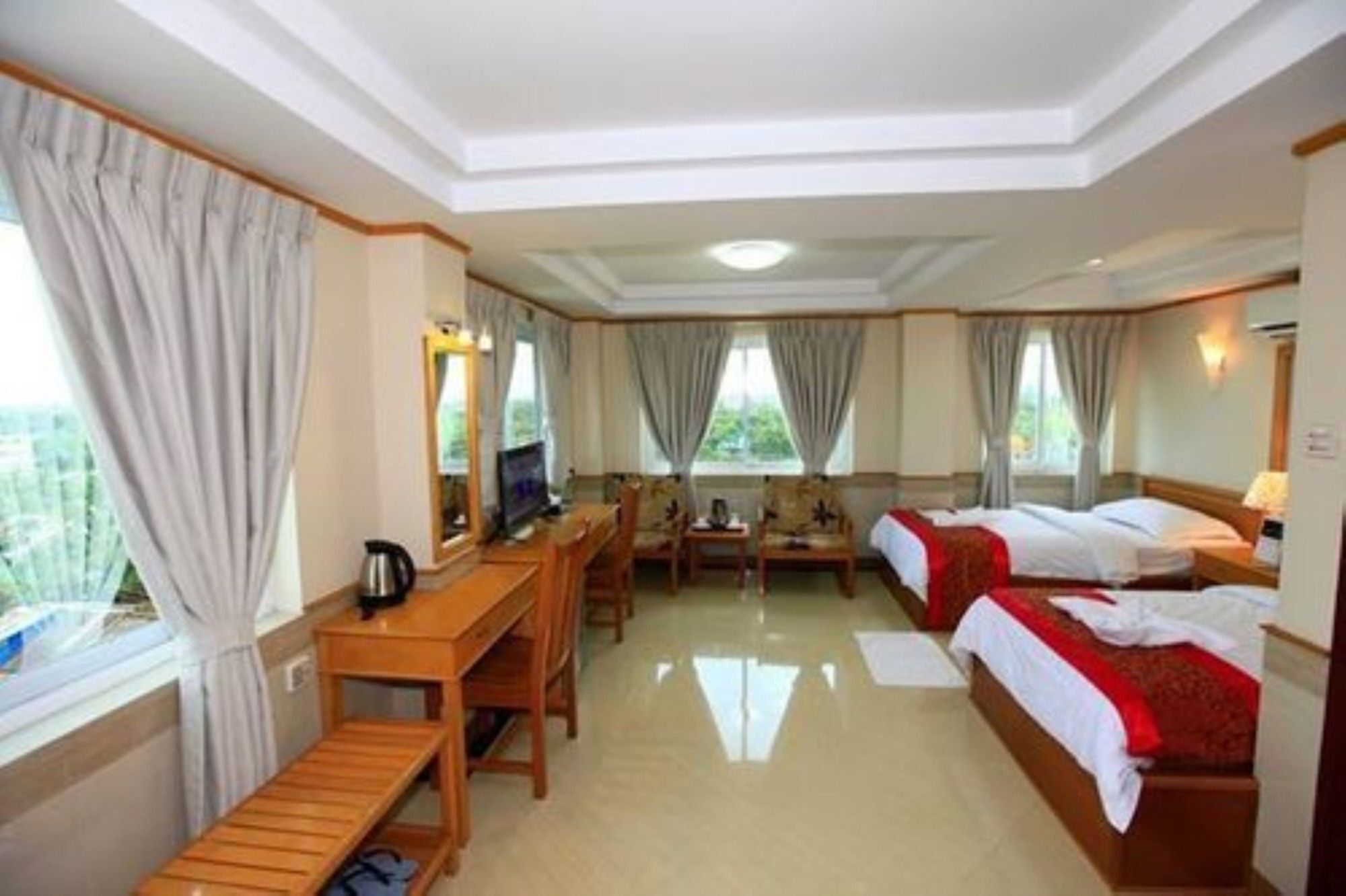 Hotel Novel Yangon Dış mekan fotoğraf