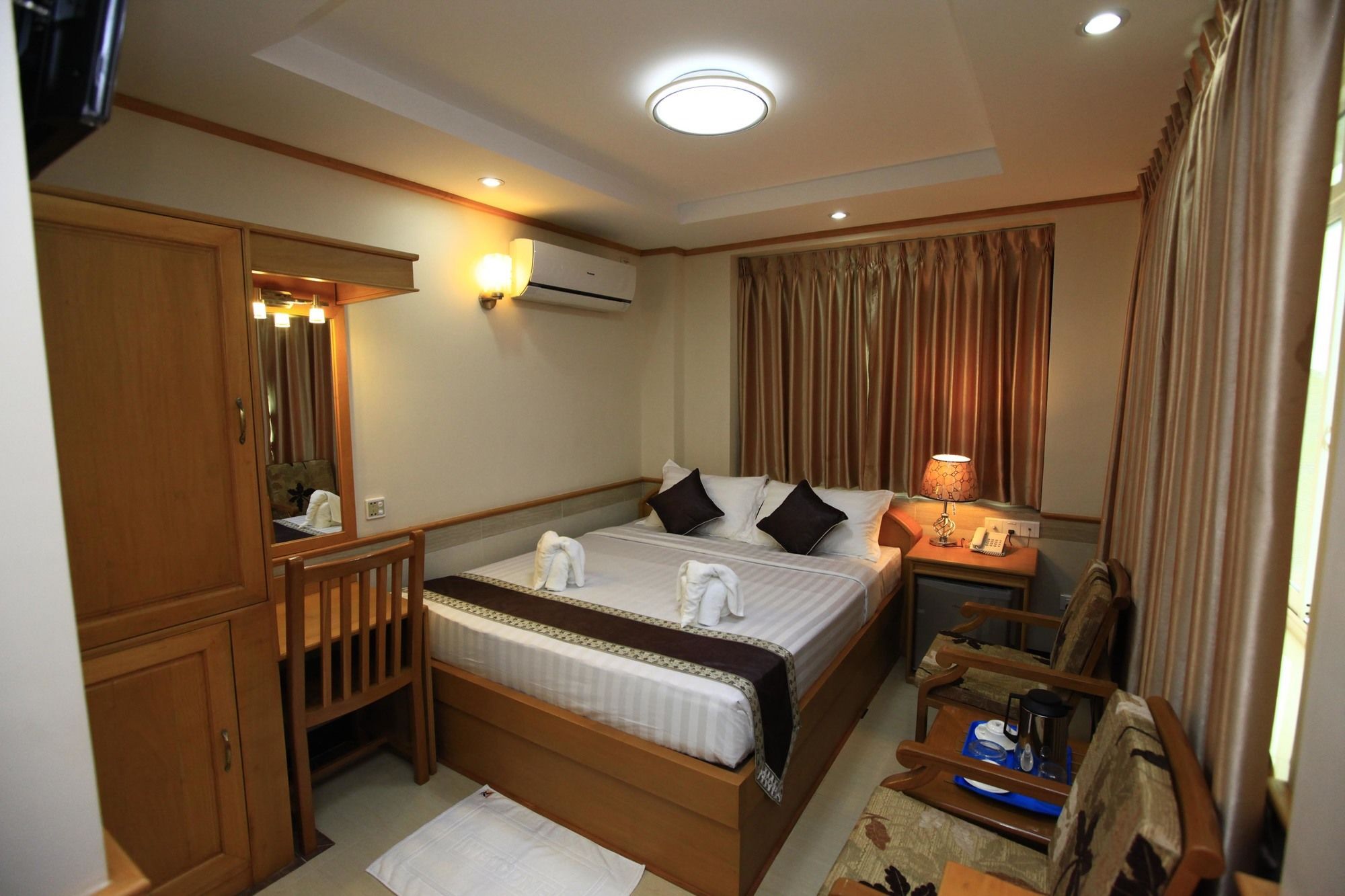 Hotel Novel Yangon Dış mekan fotoğraf