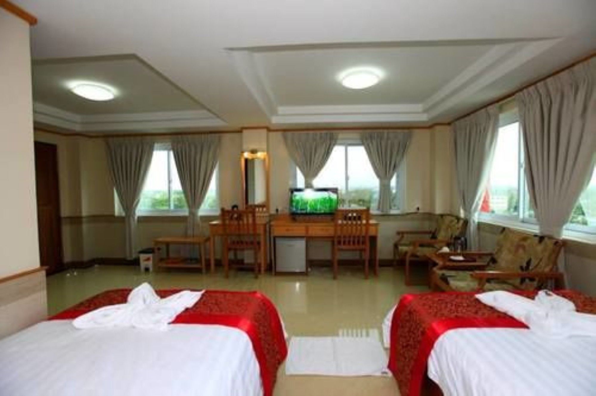 Hotel Novel Yangon Dış mekan fotoğraf